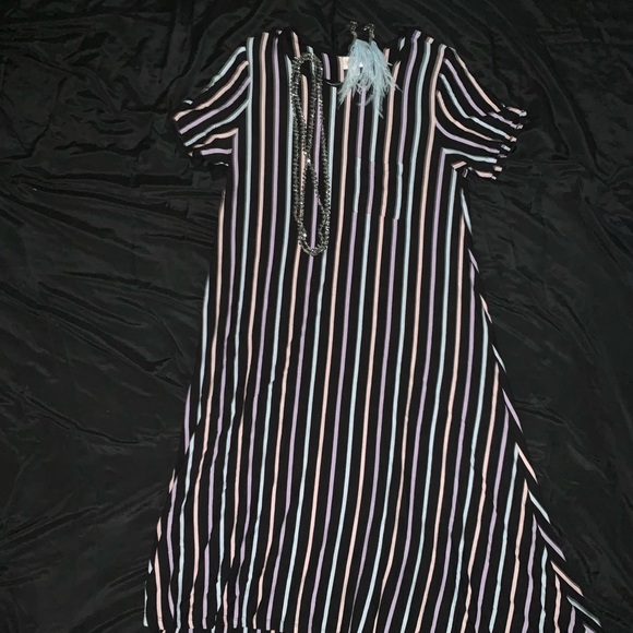 LuLaRoe Dresses & Skirts - LuLaRoe STRIPES Carly 🦓